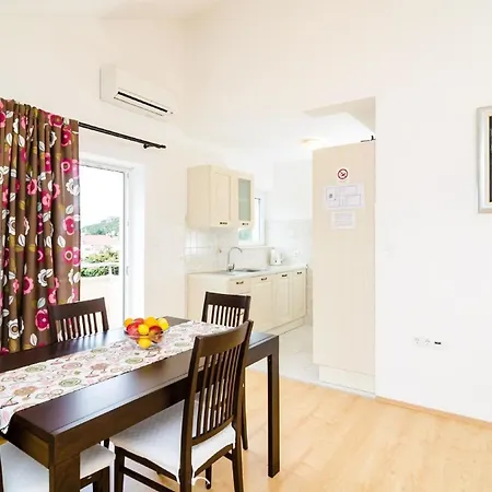 Lägenhet Ferienwohnung Fuer 4 Personen Ca 46 Qm In Dubrovnik, Dalmatien Sueddalmatien Dubrovnik